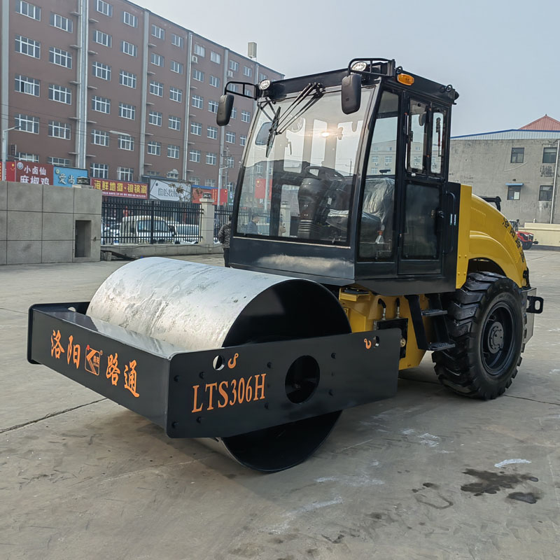 LTS306H/LTS308H全液压单钢轮压路机