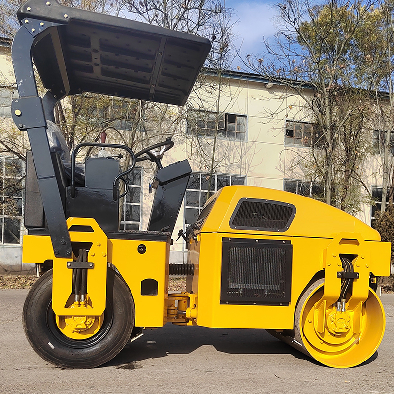 Luoyang Lutong LTC204P combined road roller (China): model, parameters, images, price, parts
