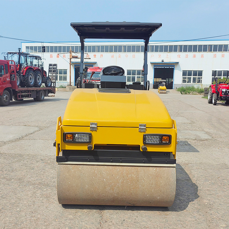 Luoyang Lutong LTC204P combined road roller (China): model, parameters, images, price, parts
