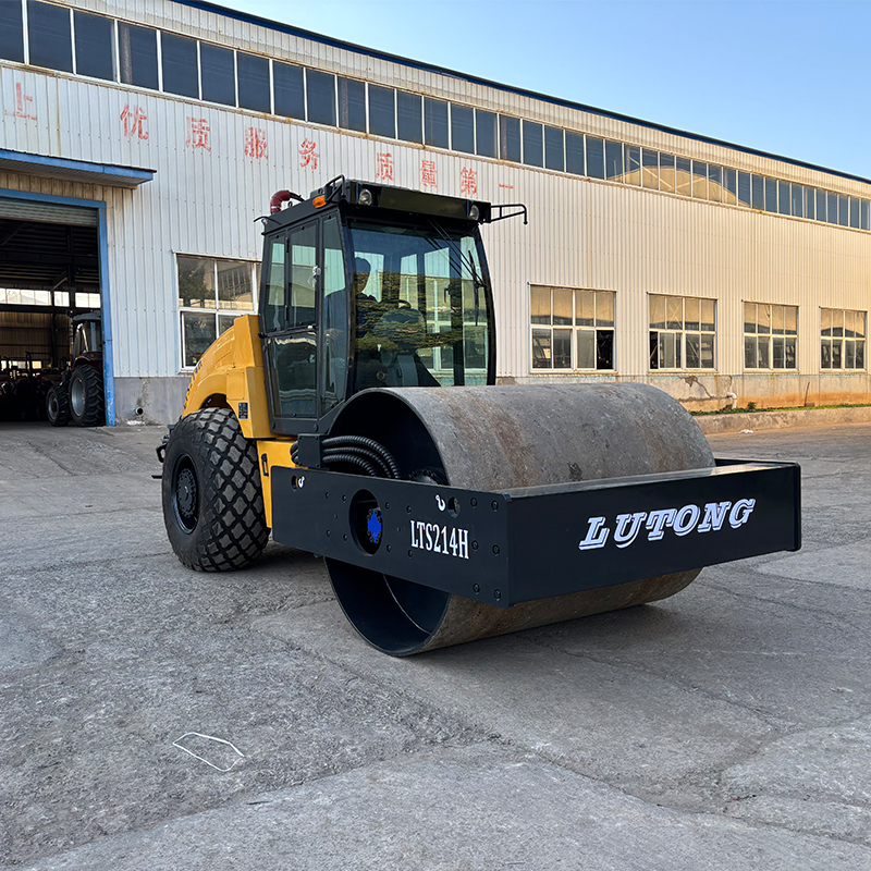 Luoyang Lutong Heavy Industry LTS214H 14ton hydraulic single drum road roller: specifications, images, introduction, and parts details
